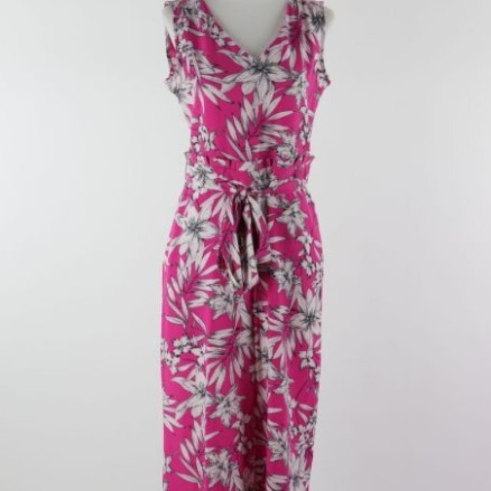 NWT  Pink Floral jumpsuit  Beige by eci  XL